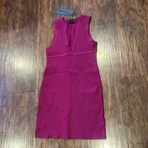 NWT House of Harlow 1960 Revolve V-neck ribbed Compression Fit Knit Dress Small